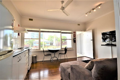 Breakers 2 2 Hill Street - Geraldton Accommodation 3