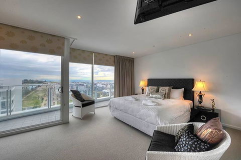 Bridgepoint 1105 - Geraldton Accommodation 0