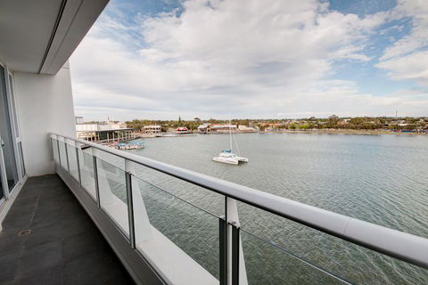 Bridgepoint 502 - Geraldton Accommodation 2