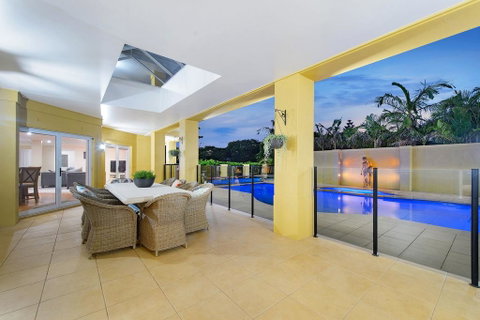 Bridgewings Lighthouse Beach - Geraldton Accommodation 2