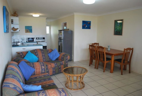 BRIGADINE TUGUN, UNIT 2 - Geraldton Accommodation 2
