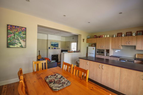 Brigalow Cottage - Geraldton Accommodation 3