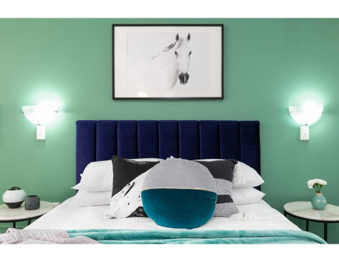 Bright, Modern Studio Steps From The Action - Geraldton Accommodation 3