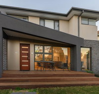 Brighton East 3 Bedroom 3 Bathroom Townhouse - Geraldton Accommodation