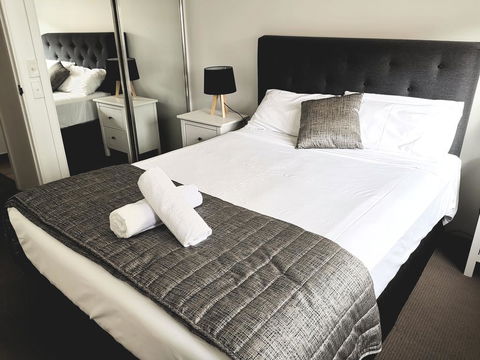 Broadbeach Private Apt With CHA - Geraldton Accommodation 2