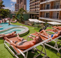 Bunk Surfers Paradise - Geraldton Accommodation
