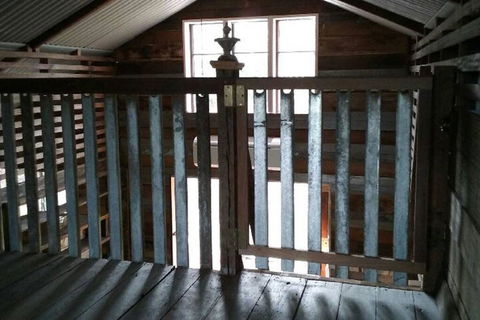 BYRON BAY'S HISTORIC BARNSTAY! - Geraldton Accommodation 3