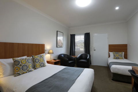 Cadman Motor Inn And Apartments - Geraldton Accommodation 0