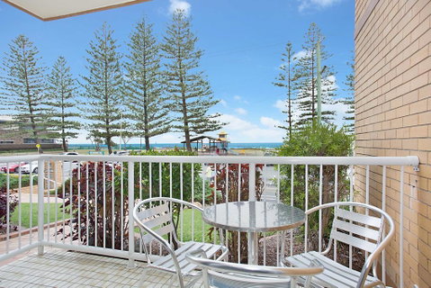 Camden House #2 - Geraldton Accommodation 3