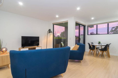 Canopy @ 44-Minutes From The CBD, Train And Cafes - Wifi - Nespresso - Amenities - Geraldton Accommodation 2