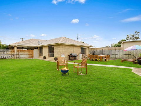 CAPEL Family Home, Large Yard, Close To Beach - Geraldton Accommodation 0