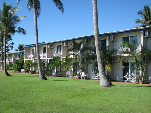 Cardwell Beachcomber Motel & Tourist Park - Geraldton Accommodation 0