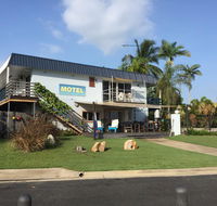 Cardwell Beachfront Motel - Geraldton Accommodation