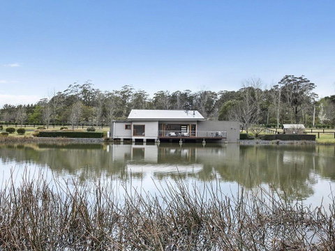 Casa Sul Lago - Quite Simply A Very Special Place - Geraldton Accommodation 0