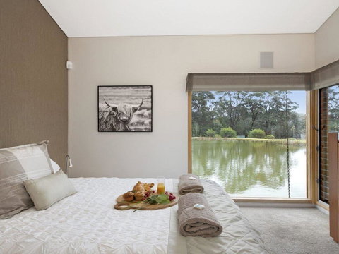 Casa Sul Lago - Quite Simply A Very Special Place - Geraldton Accommodation 1