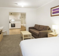 Cascades 3 Well Appointed and Central location - Geraldton Accommodation