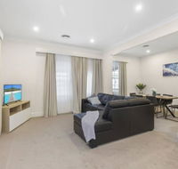 Central and Charming on Wallace - Geraldton Accommodation