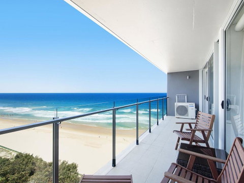 Central Surfers Paradise - Absolute Beachfront - Geraldton Accommodation 1
