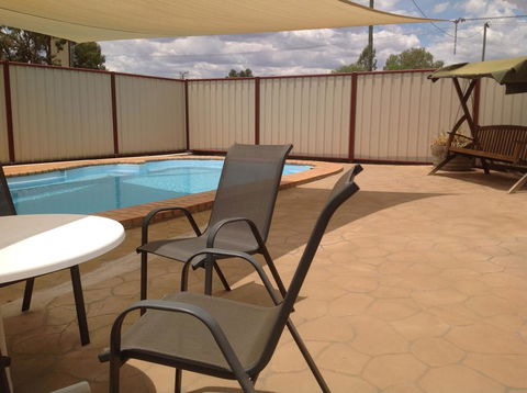 Charleville Waltzing Matilda Motor Inn - Geraldton Accommodation 2