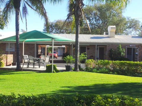 Charleville Waltzing Matilda Motor Inn - Geraldton Accommodation 0