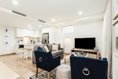 CHARMING BREAM (671I) - Geraldton Accommodation 0