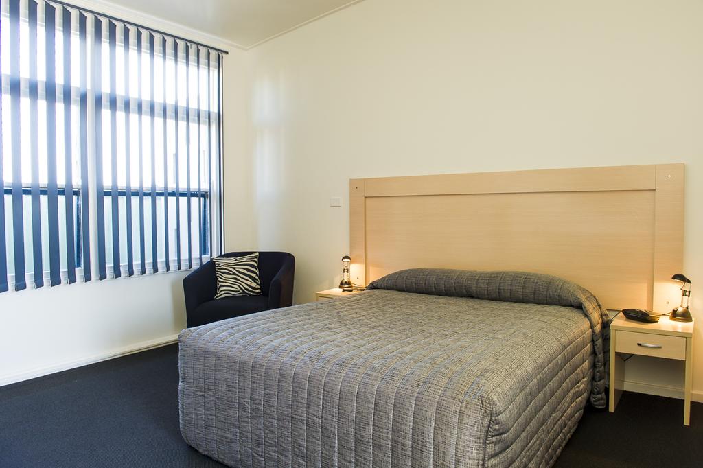 Young NSW Geraldton Accommodation