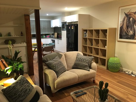 Chevron Luxury Pad - Geraldton Accommodation 3