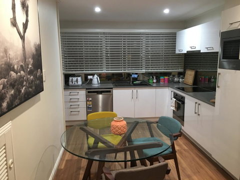 Chevron Luxury Pad - Geraldton Accommodation 2