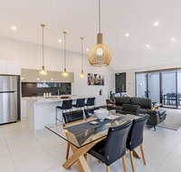 Chimneys On Bank - Geraldton Accommodation