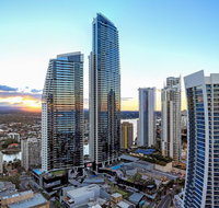 Circle on Cavill - HR Surfers Paradise - Geraldton Accommodation
