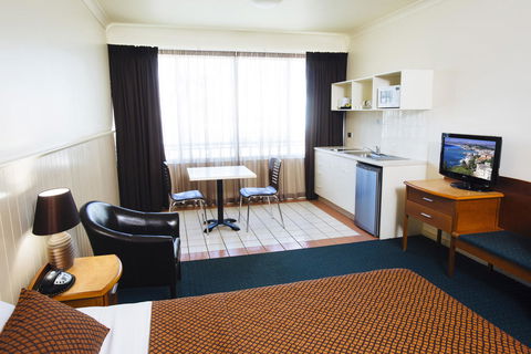 City Oasis Inn - Geraldton Accommodation 2
