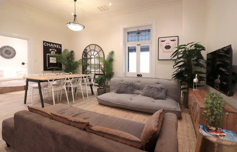 CITYSCAPE Davcorp Executive Rentals - Free Wifi Wine Netflix In Nth Adelaide - Geraldton Accommodation 1