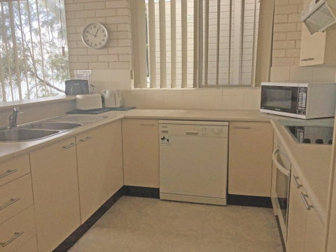 Classic View 1' , 49 Victoria Parade - Panoramic Water Views, Aircon, Free WIFI - Geraldton Accommodation 1