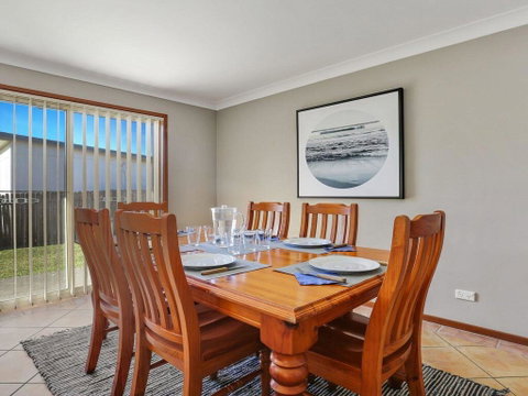 Cleveland Place - Walk To Beach And Shops - Geraldton Accommodation 3