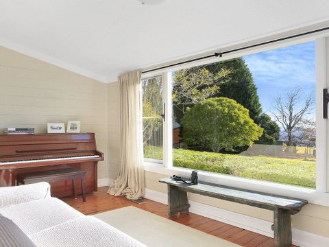 Cloudhill - Magnificent Rural Views To Sydney - Geraldton Accommodation 2
