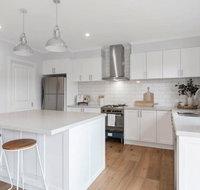 Coastal Luxury Retreat - Geraldton Accommodation