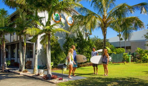 Coolangatta YHA Backpackers - Geraldton Accommodation 0