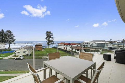 Coolwaters, Penthouse - Geraldton Accommodation 3