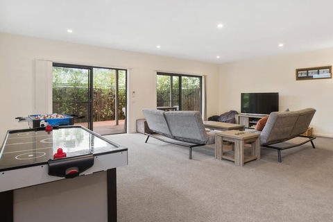 Cootamundra - Geraldton Accommodation 3