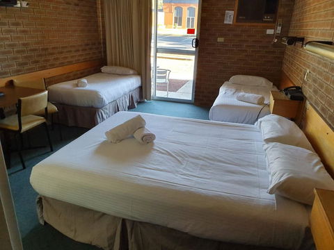Corowa Golf Club Motel - Geraldton Accommodation 1