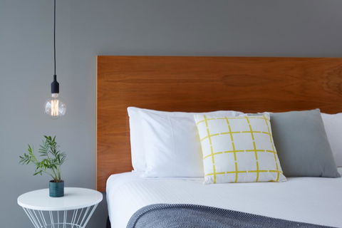 Cosmopolitan Hotel Melbourne - Geraldton Accommodation 0