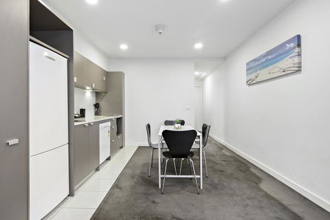 Cosmopolitan Hotel Melbourne - Geraldton Accommodation 1
