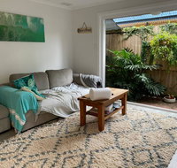 Cosy Backyard Apartment Close To Miami Beach - Geraldton Accommodation