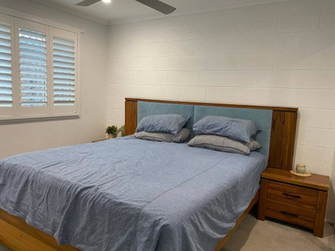 Cosy Backyard Apartment Close To Miami Beach - Geraldton Accommodation 3