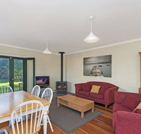 Cottage on James circa1855 - Modern historic - Geraldton Accommodation