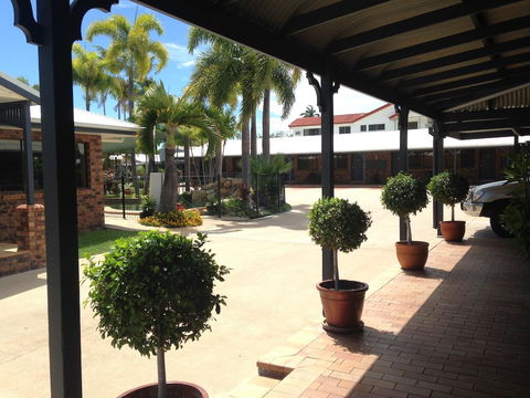 Country Ayr Motel And Breakfast - Geraldton Accommodation 1