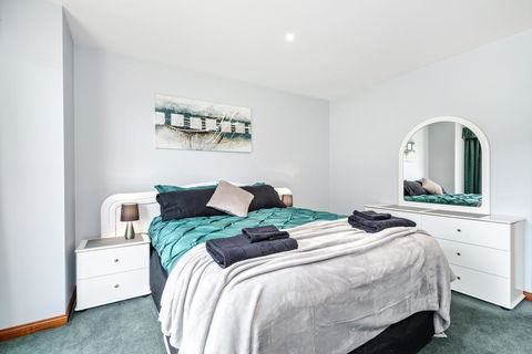 Country Meets Town - Geraldton Accommodation 1