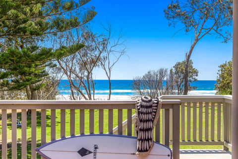 Cypress Beachfront - Geraldton Accommodation 0