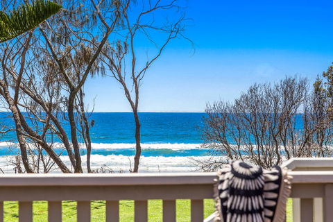 Cypress Beachfront - Geraldton Accommodation 3
