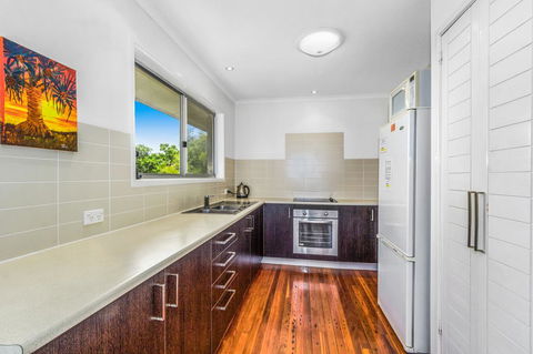 Cypress Beachfront - Geraldton Accommodation 2